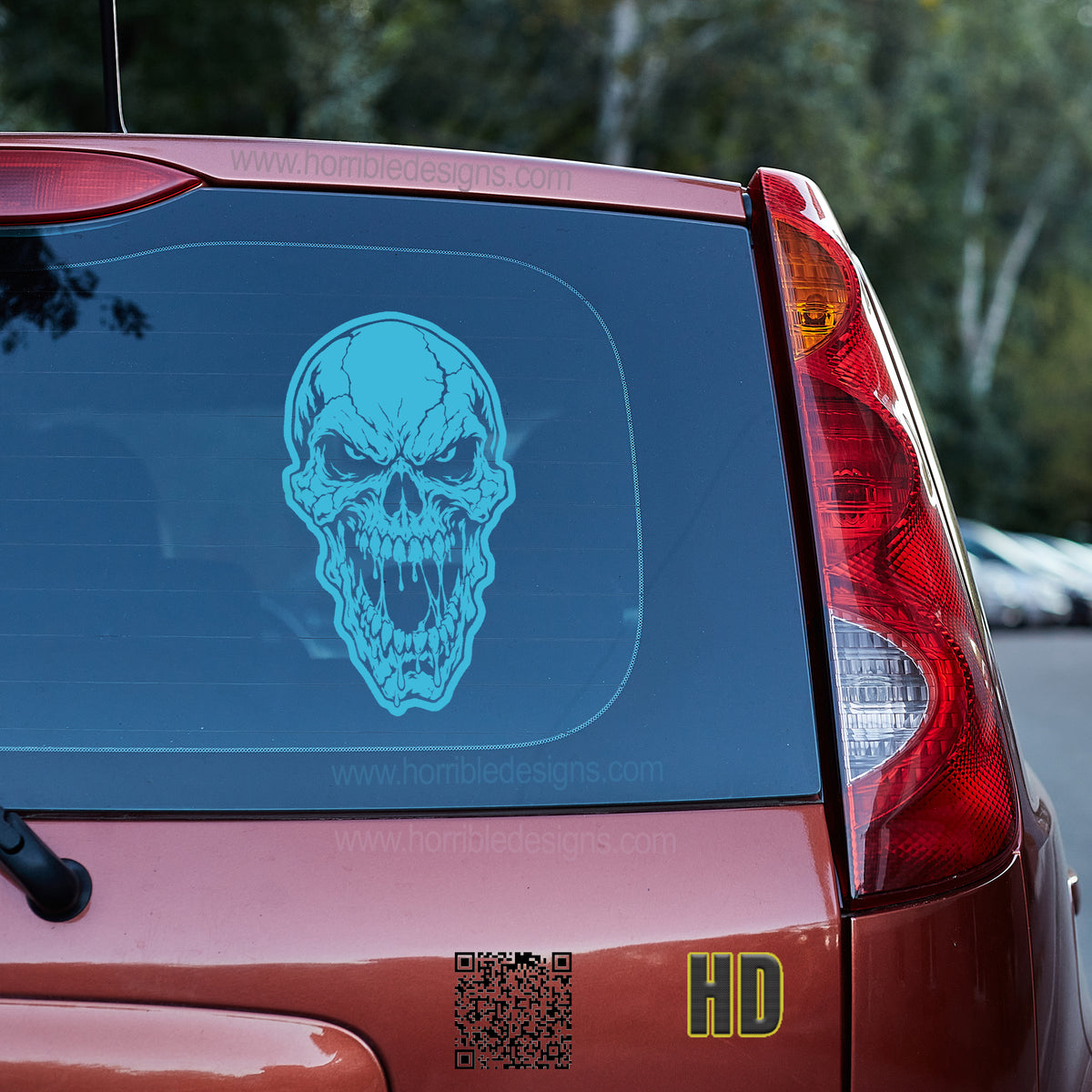 Menacing cracked skull Vinyl decal