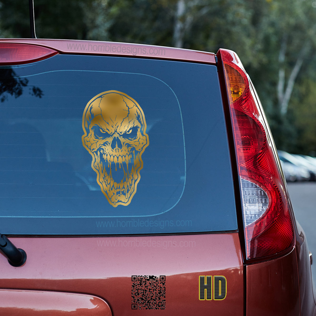 Menacing cracked skull Vinyl decal