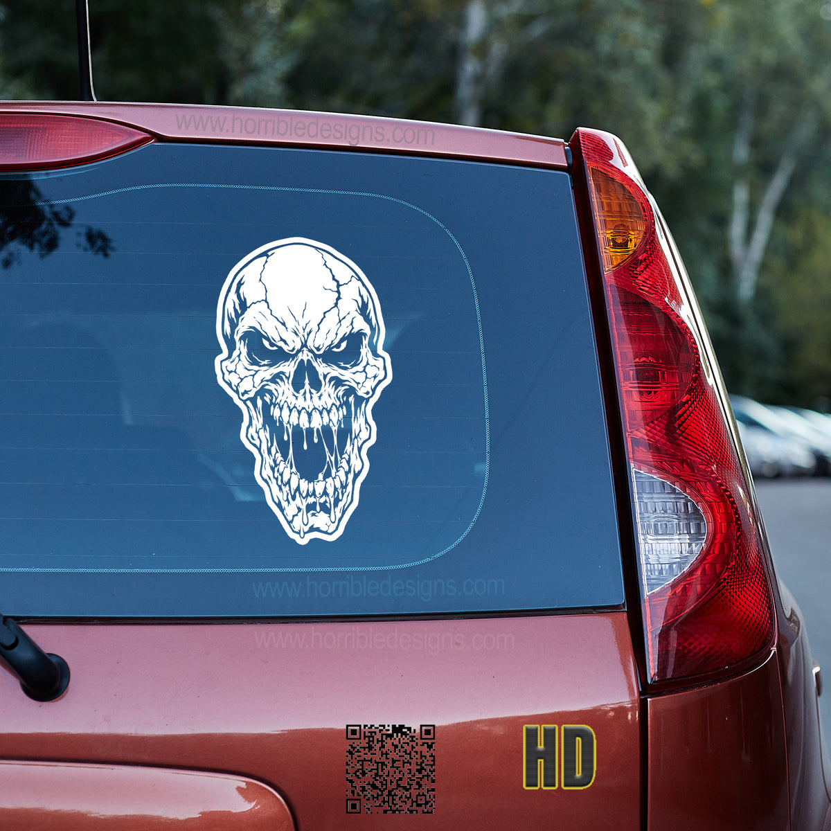 Menacing cracked skull Vinyl decal