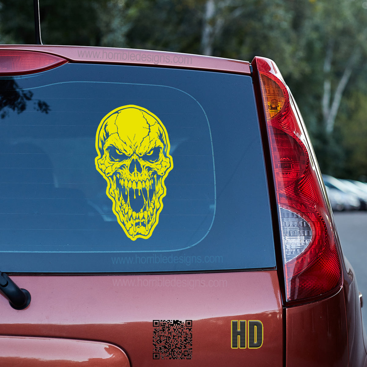 Menacing cracked skull Vinyl decal