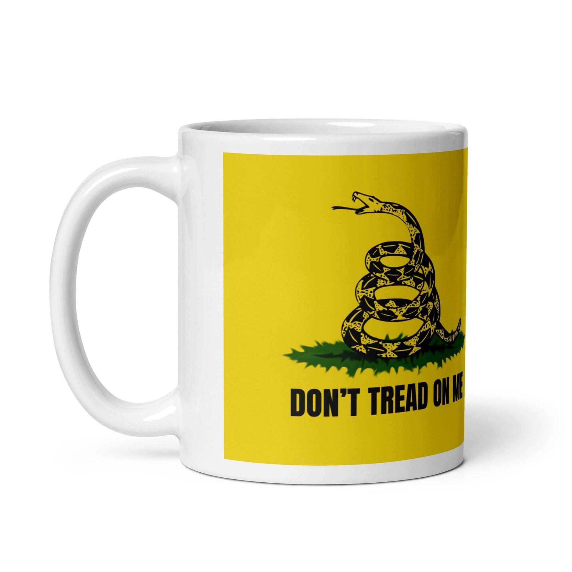 Don't tread on me - White glossy mug - Horrible Designs